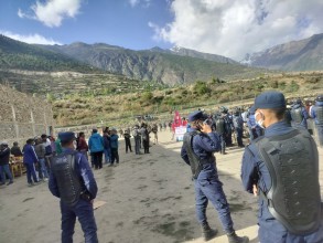 बिरोधकै बीच १६ औं राष्ट्रपति नरिङ शिल्ड सम्पन्नः कसरी भयो विवाद ?