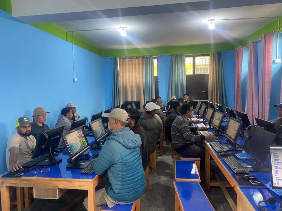 मानसरोवर माध्यमिक विद्यालयमा आइसिटी कम्प्युटर ल्याबको उद्घाटन