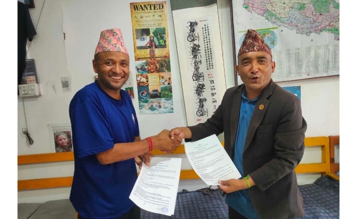 कर्मफ्लाइट्स फाउण्डेशनले सिमकोटका पन्ध्र सय बालबालिकालाई  न्यानो कपडा सहयोग गर्ने