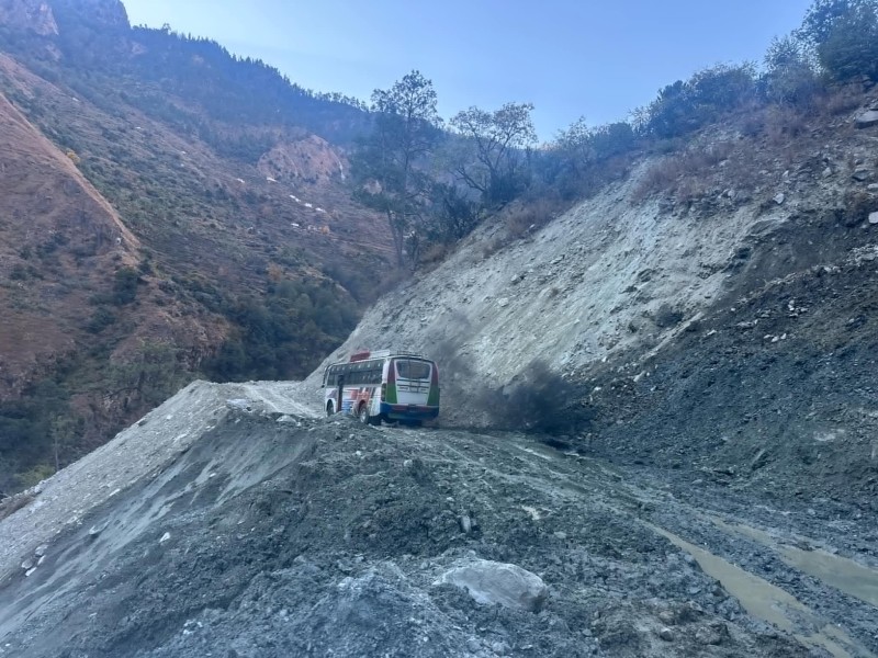 हुम्लामा सडक जोडिएपनि दैनिक उपभोग्यवस्तु चर्का मुल्यमै खान बाध्य