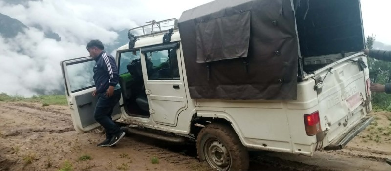 खार्पुनाथको वडा एकमा पहिलो पटक गाडी पुग्यो, स्थानिय खुसी