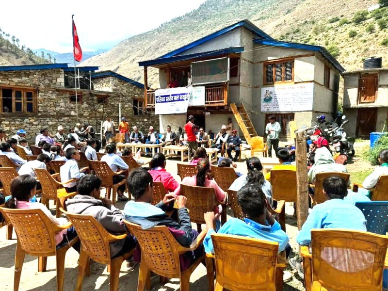 खार्पुनाथ गाउँपालिकाले अध्यक्षसँग बालबालिका कार्यक्रम लागु गर्दै, पाँच विद्यालयमा स्वास्थ्यकर्मी राख्दै