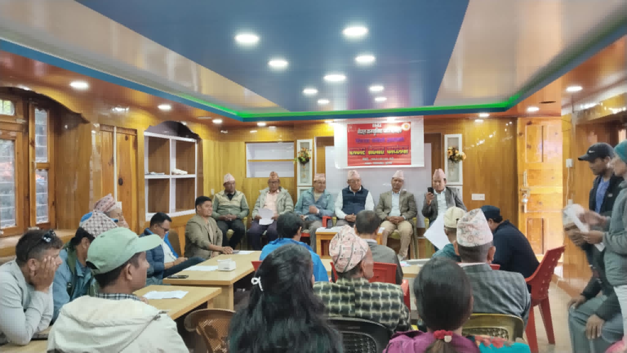 नेकपा एमाले हुम्लाद्वारा पत्रकार भेटघाट