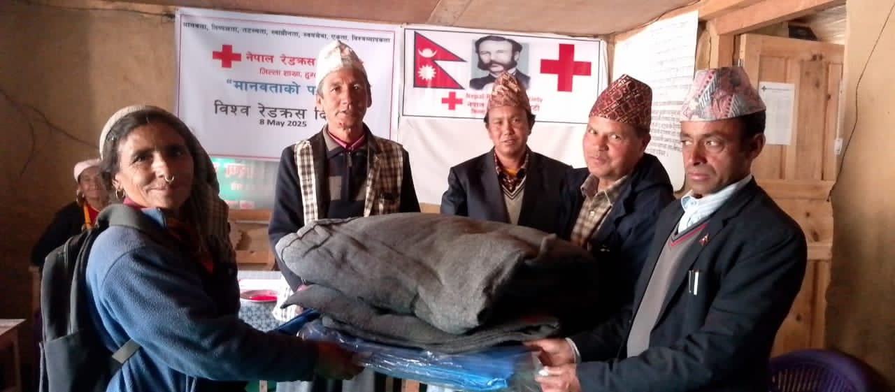 रेडक्रस दिवसमा आगलागी र बाढी पिडीतलाई राहत सहयोग